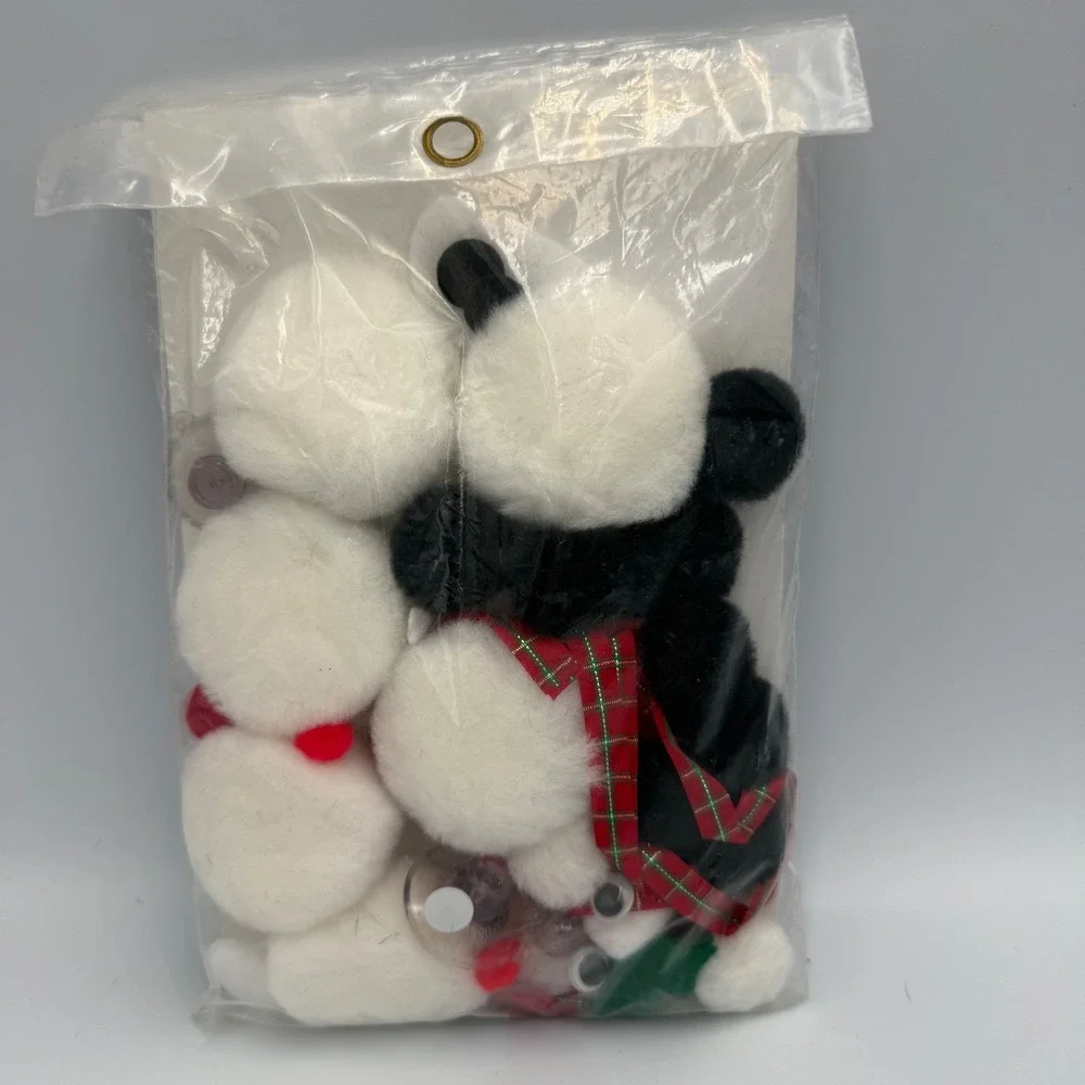 Vintage 1989 Kappie Originals Stuck Ups Christmas Pandas Craft Kit SU-013X NEW